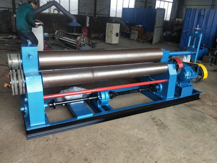 三辊卷板机